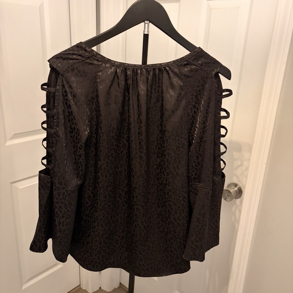 JLO Black Jacquard Animal Print Lattice Sleeve Top Medium Peasant Edgy Night Out - Picture 5 of 8